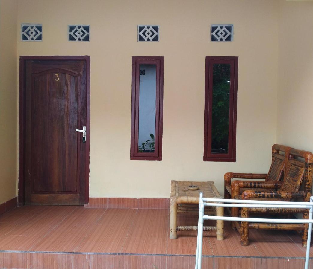 Kuta Garden Homestay Exterior foto